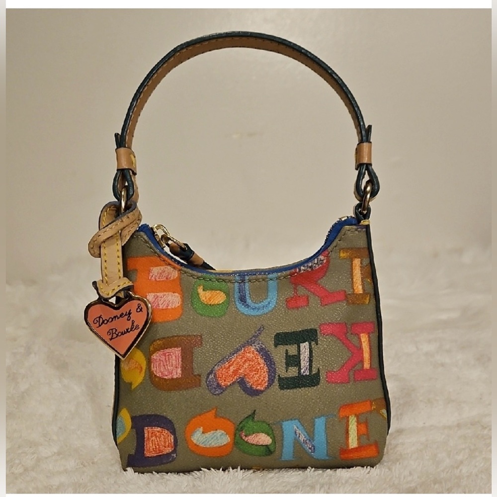 Dooney & Bourke y2k Bitsy vintage Mini Bag 🌈